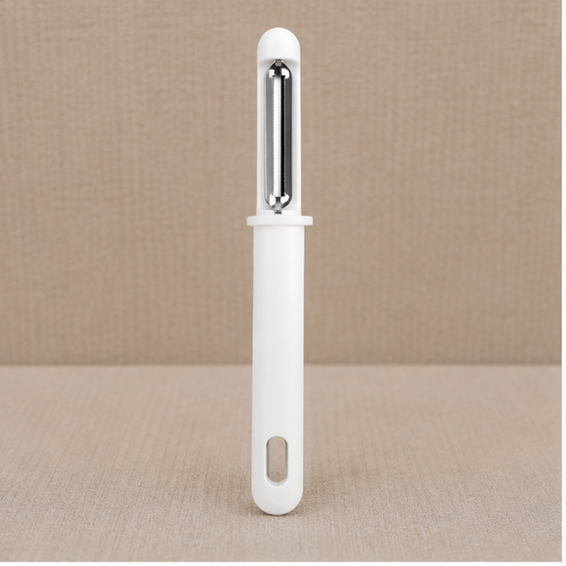 White Kitchen Peeler for Fruits and Vegetables (YM936)