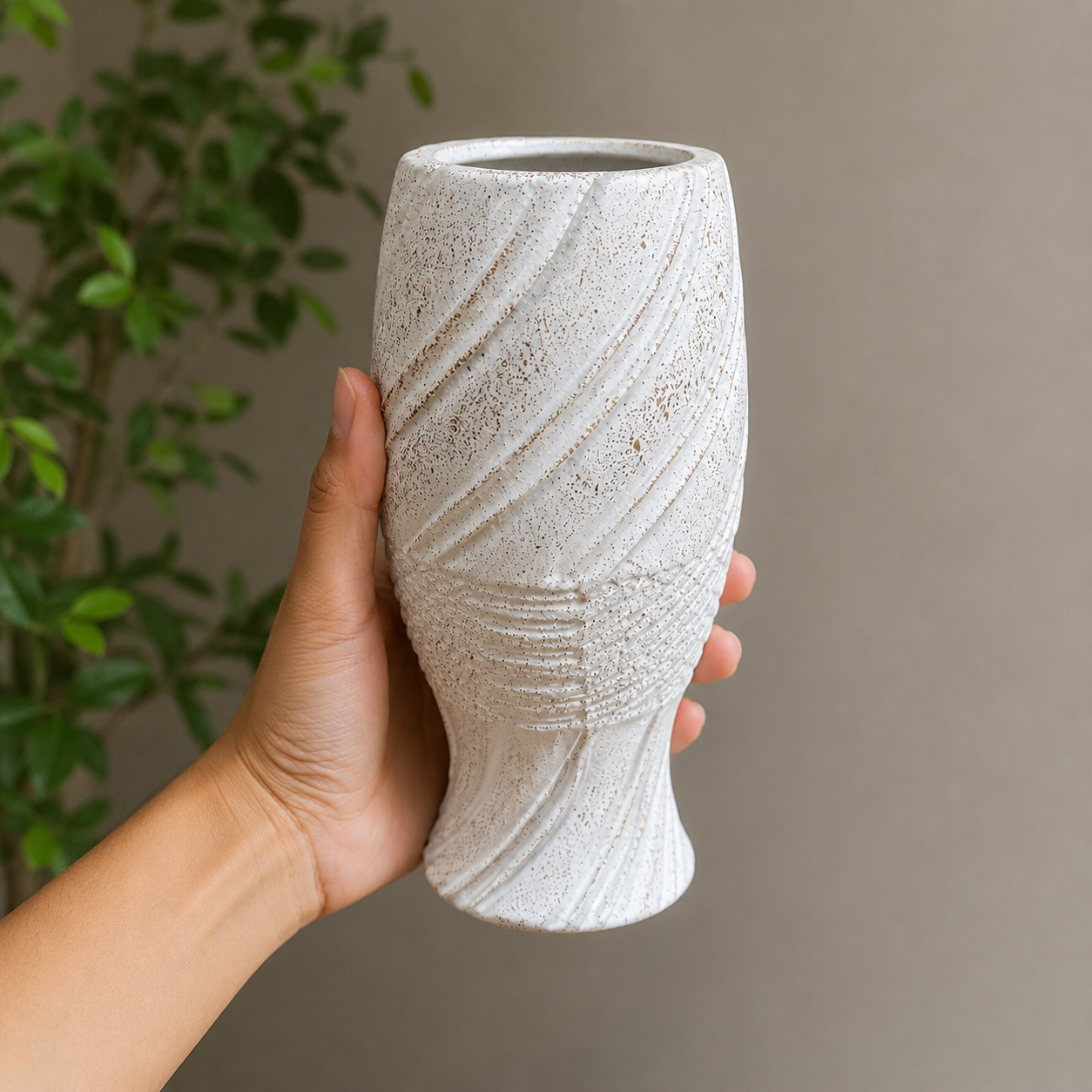 Modern White Textured Ceramic Vase (YM2344)