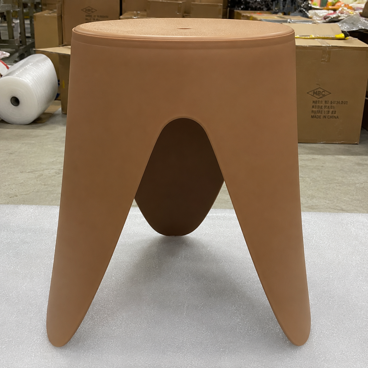 Brown Plastic Stool (YM2186)