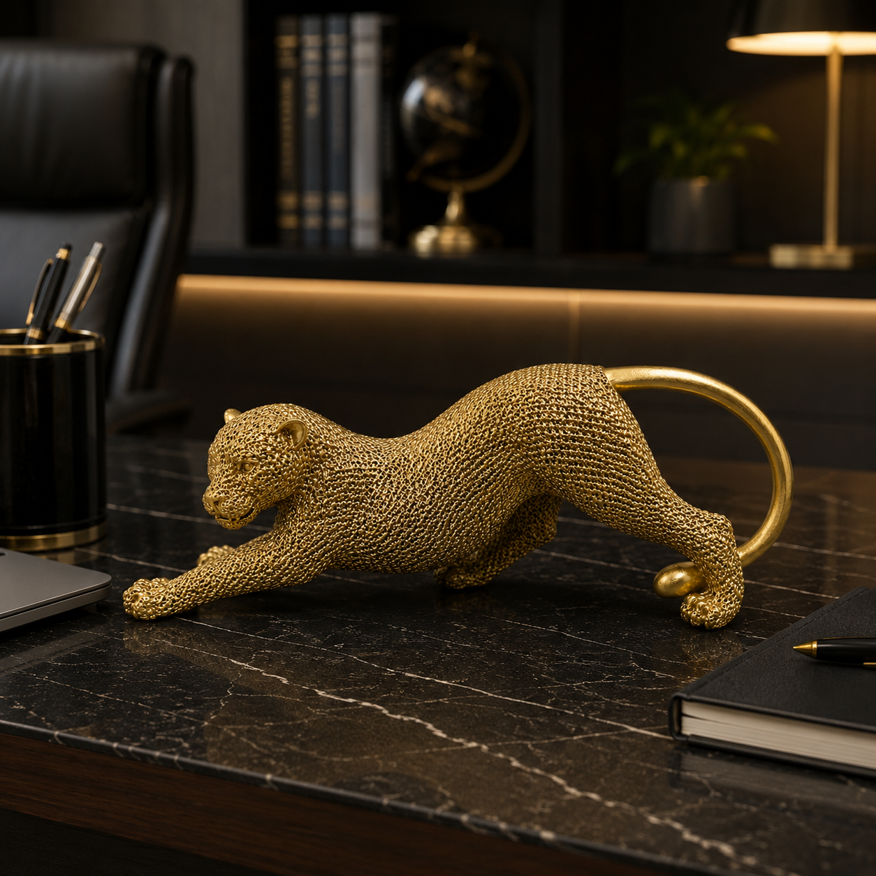 Handcrafted Metal Leopard Figurine (YM2292)