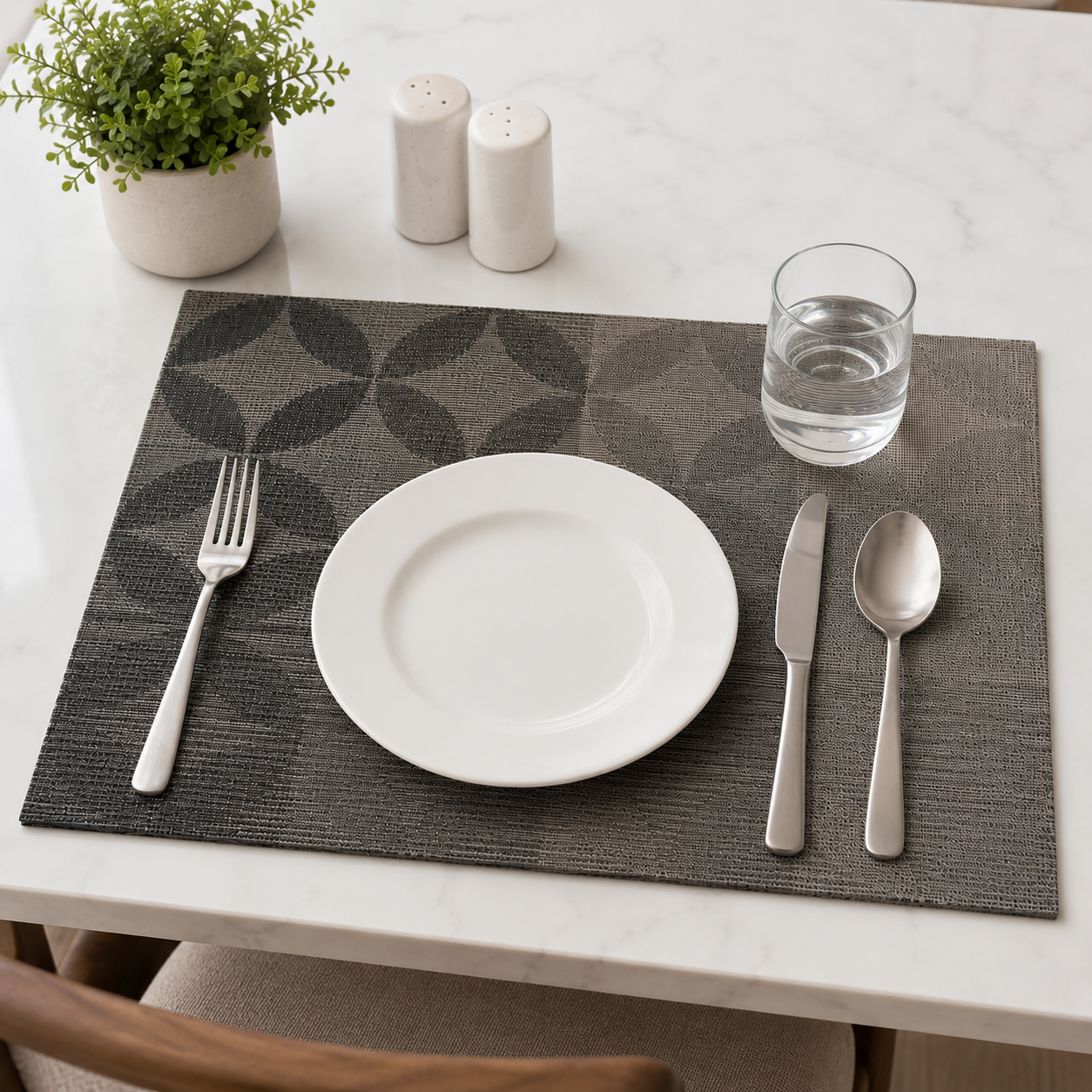 6-Piece Printed Grey Floral Table Mats Set (YM713)