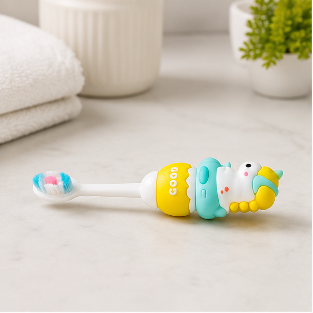 Kids Yellow Cartoon Toothbrush for Daily Oral Care (YM769)