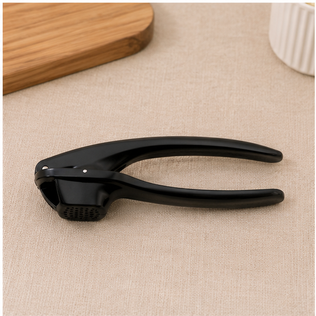 Black Garlic Press Kitchen Tool (YM1076)