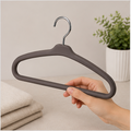 Brown Plastic Clothes Hanger for Wardrobe Organization (YM414)